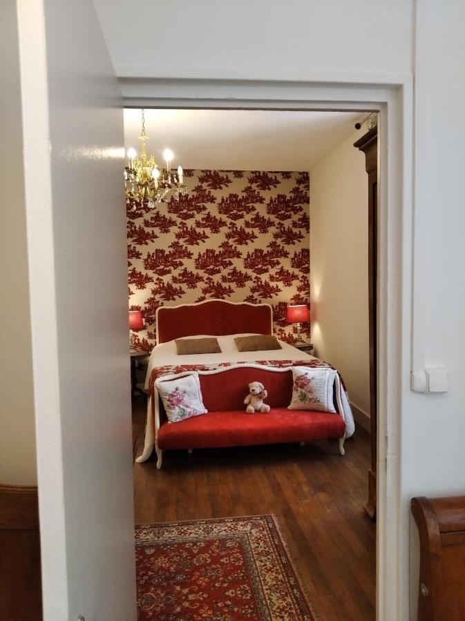 Апарт отель Le Logis De Saint Cyr Исудён Экстерьер фото